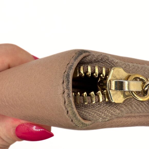 Gucci Beige Bamboo Tassel Zip Around Wallet - Picture 4 of 16